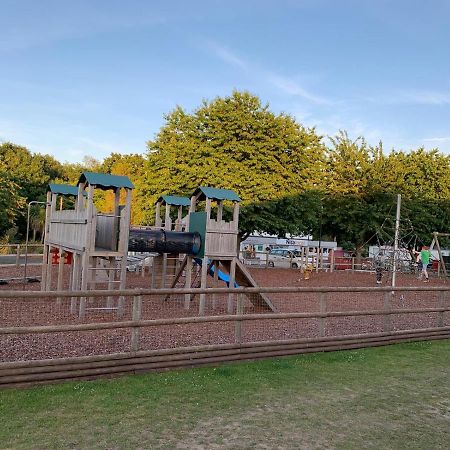 Norfolk Caravan Staycation Pet Friendly Belton with Browston 外观 照片