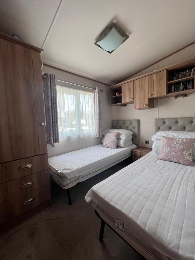 Norfolk Caravan Staycation Pet Friendly Belton with Browston 外观 照片
